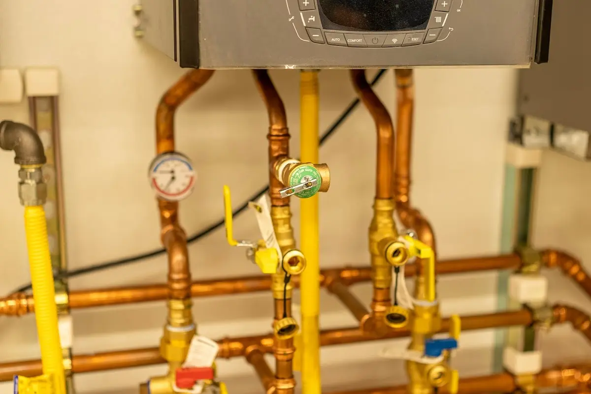 Licensed technician providing Slab Leak Repair for a homeowner in Canyon Lake